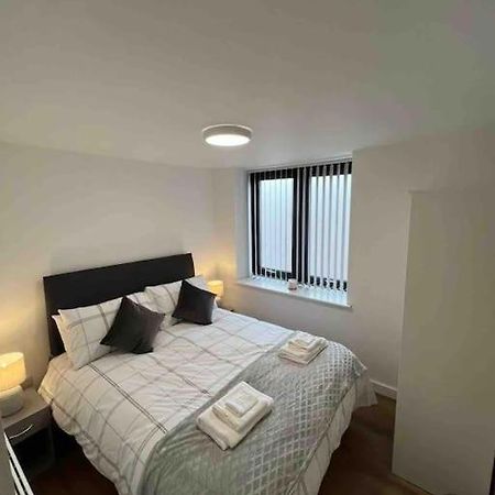 Newly Built 2 Bed Flat In The Heart Of Leekアパートメント エクステリア 写真
