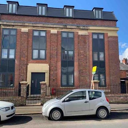 Newly Built 2 Bed Flat In The Heart Of Leekアパートメント エクステリア 写真